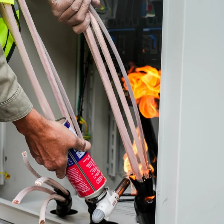 Inverter multi-circuit voltage is different