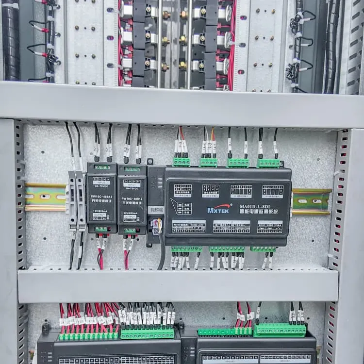 What brand of batteries are used in photovoltaic modules