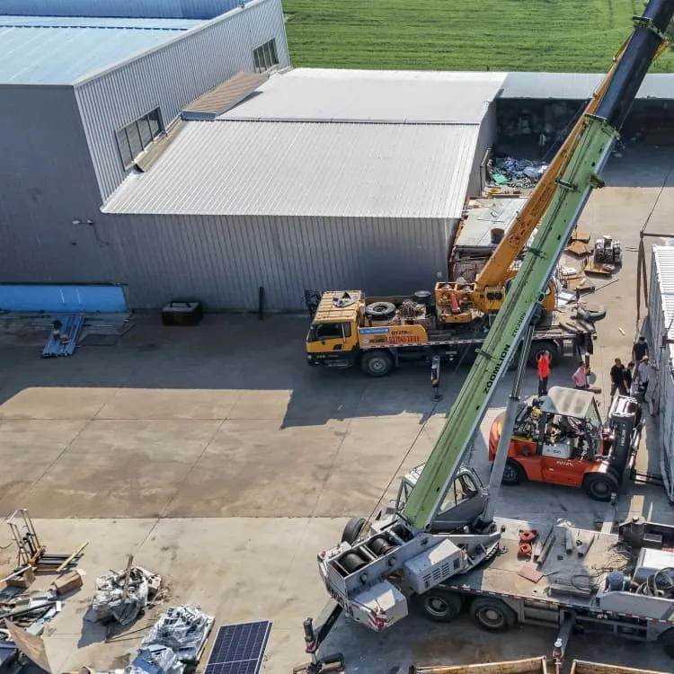 Seamless switching between grid power and energy storage power