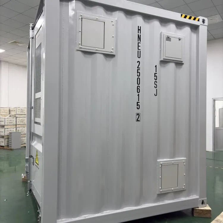 Does the energy storage inverter come with its own battery