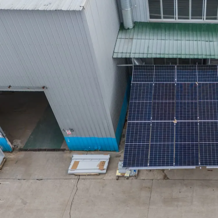 How many watts does the rooftop solar panel voltage